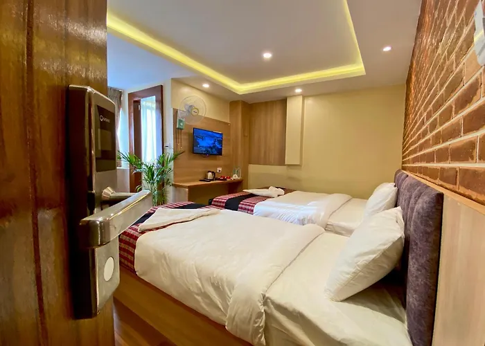 Hotelinsta Hotel